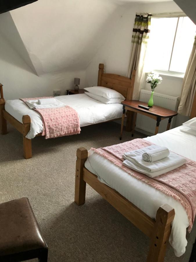 The White Bear Bed and Breakfast Devizes Exteriör bild